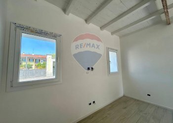 Stanza vuota - Trilocale Via Visconti
 
9, Vanzaghello - foto 7