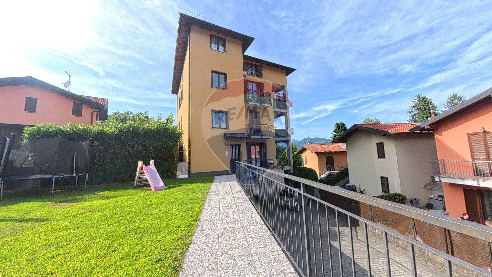 Balcone - Villa Bifamiliare Via Provinciale
46, Cadegliano-Viconago - foto 2