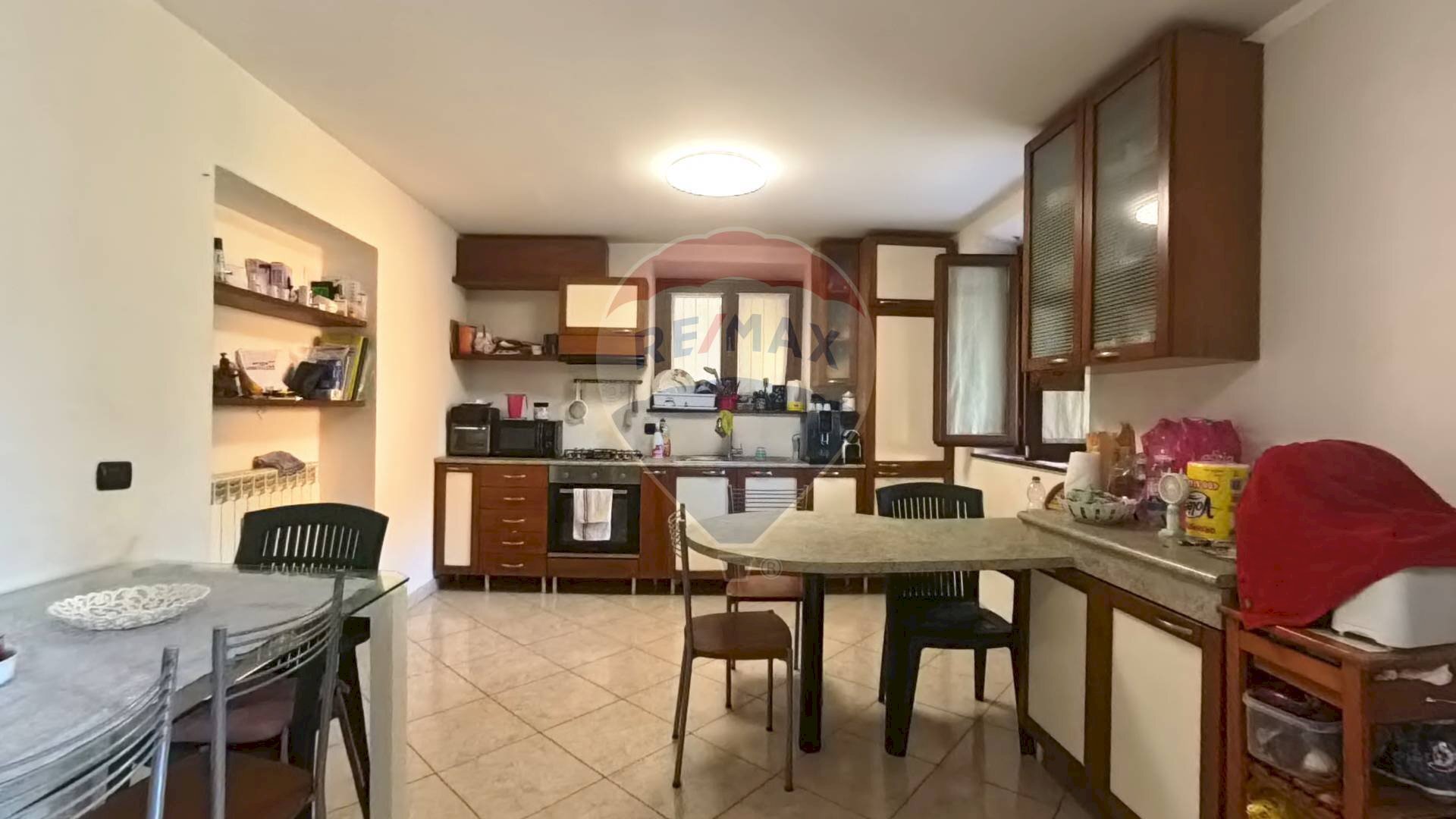 Sala da pranzo - Villa Bifamiliare Via Provinciale
46, Cadegliano-Viconago - foto 3