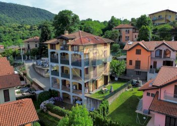 Casa all\'aperto - Villa Bifamiliare Via Provinciale
 
46, Cadegliano-Viconago - foto 1