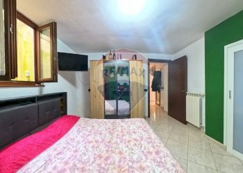 Camera / camera da letto - Villa Bifamiliare Via Provinciale
 
46, Cadegliano-Viconago - foto 6