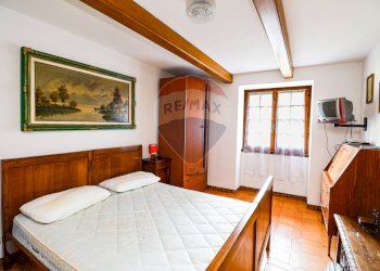 Camera / camera da letto - Casa indipendente Via Bonomi
 
19, Brissago-Valtravaglia - foto 9