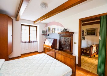 Camera / camera da letto - Casa indipendente Via Bonomi
 
19, Brissago-Valtravaglia - foto 10