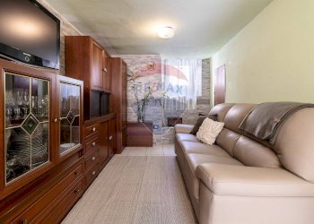 Soggiorno - Casa semi indipendente Via del Pozzo
 
3, Cuveglio - foto 9