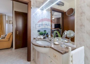 Bagno - Casa semi indipendente Via del Pozzo
 
3, Cuveglio - foto 17