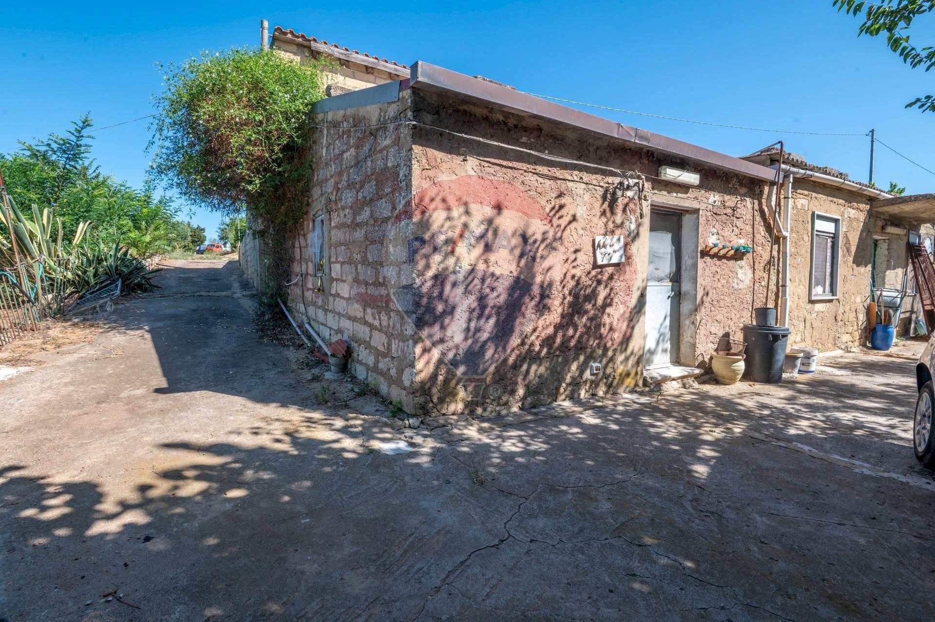Casa all\'aperto - Casa indipendente Via Giuseppe Garibaldi
 
171, Caltagirone - foto 1