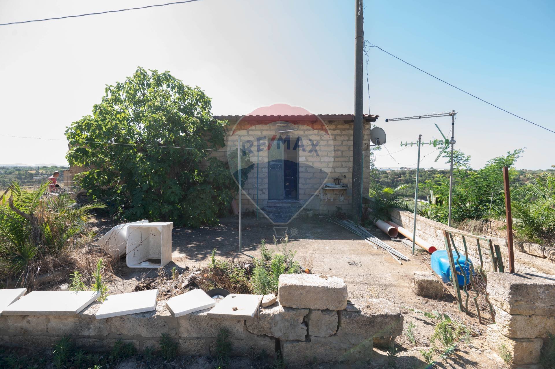 Giardino - Casa indipendente Via Giuseppe Garibaldi
 
171, Caltagirone - foto 2