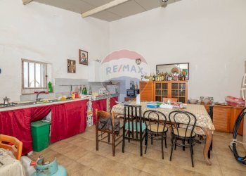 Cucina - Casa indipendente Via Giuseppe Garibaldi
 
171, Caltagirone - foto 11