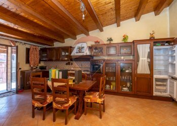 Sala da pranzo - Casa semi indipendente Via San Giovanni Bosco
 
17/19, Caltagirone - foto 12