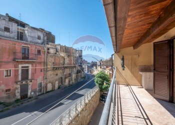Balcone - Casa semi indipendente Via San Giovanni Bosco
 
17/19, Caltagirone - foto 18