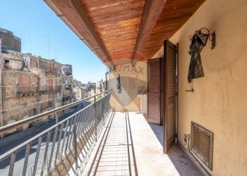 Balcone - Casa semi indipendente Via San Giovanni Bosco
 
17/19, Caltagirone - foto 21