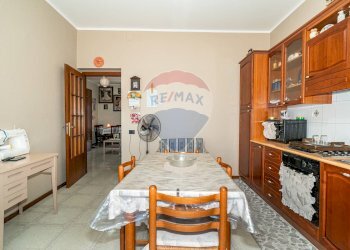 Sala da pranzo - Appartamento Via San Paolo
 
59, Catania - foto 7