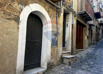 Edificio all\'aperto - Independent house Via Roccabianca
 
21, Piazza Armerina - photo 11