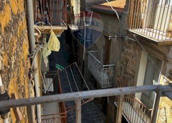 Balcone - Independent house Via Roccabianca
 
21, Piazza Armerina - photo 37