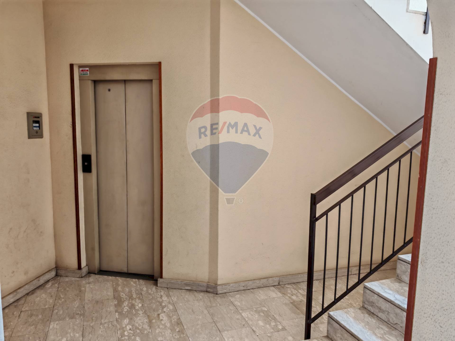 Ricezione / Lobby - Bilocale Via Degli Aldobrandeschi, Roma - foto 2