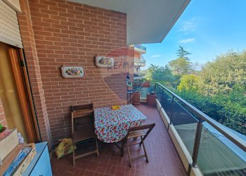 Balcone - Bilocale Via Degli Aldobrandeschi, Roma - foto 9