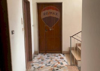 Hall / corridoio - Bilocale VIA VINCENZO MONTI
 
38, Guidonia Montecelio - foto 20