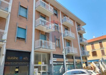 Edificio all\'aperto - Locale Commerciale via parravicini
 
2, Monza - foto 2