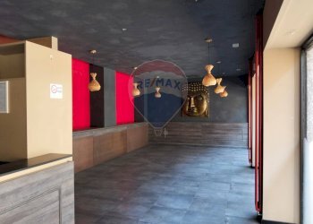 Ricezione / Lobby - Locale Commerciale via parravicini
 
2, Monza - foto 5