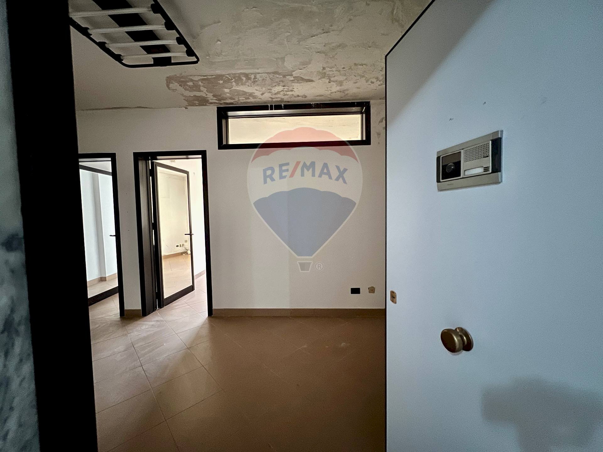 Stanza vuota - Bilocale Via Francesco Lungano
 
13, Santa Maria Capua Vetere - foto 3