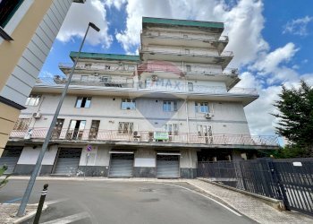 Edificio all\'aperto - Bilocale Via Francesco Lungano
 
13, Santa Maria Capua Vetere - foto 1