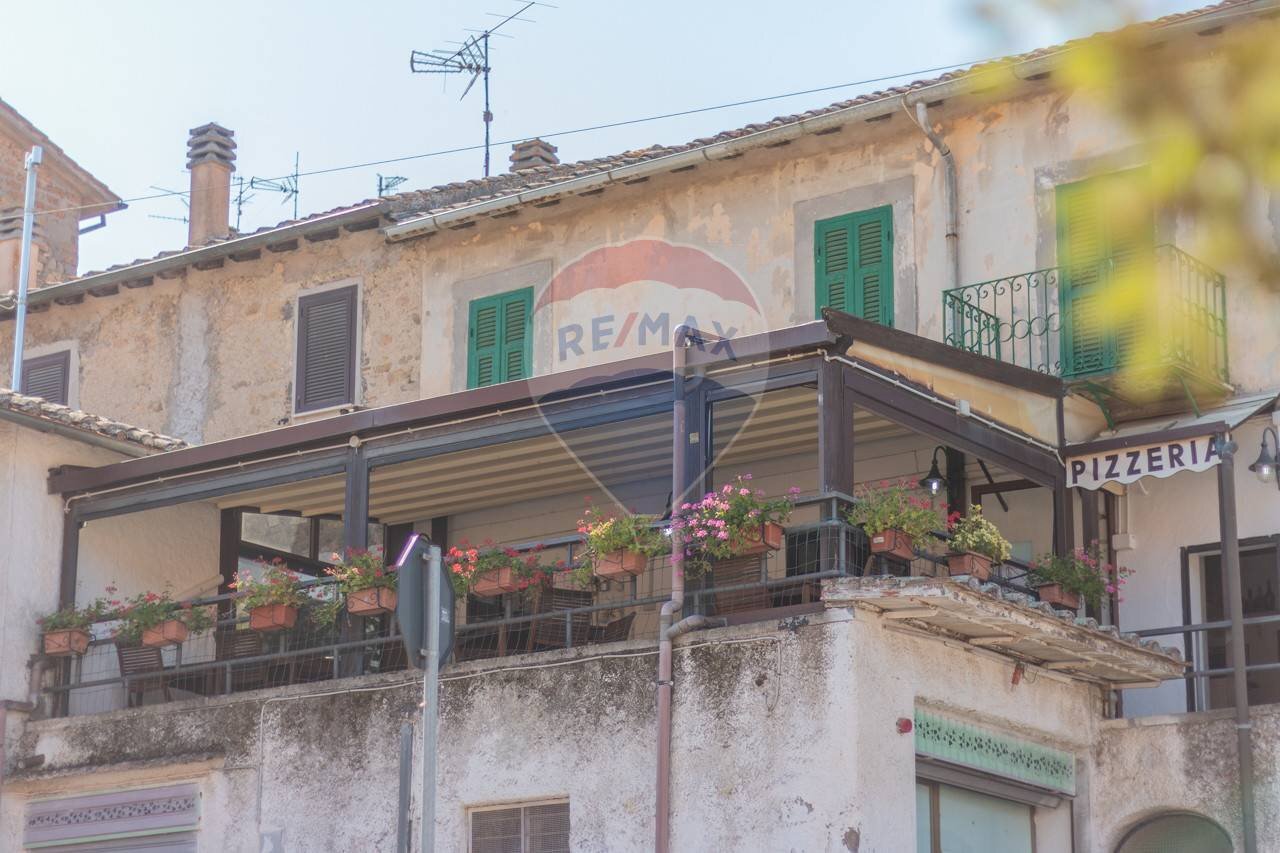 Edificio all\'aperto - Commercial Premises Montecavallo
87, Monte Romano - photo 2