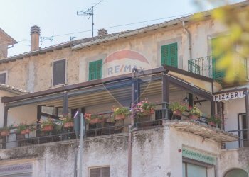 Edificio all\'aperto - Commercial Premises Montecavallo
87, Monte Romano - photo 2
