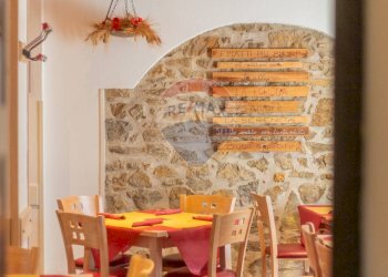 Sala da pranzo - Commercial Premises Montecavallo
87, Monte Romano - photo 30