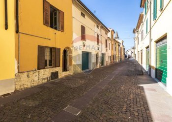 Edificio all\'aperto - Casa semi indipendente Via Gaetano Zilioli
 
4, Busseto - foto 3