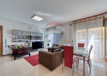 Sala da pranzo - Villa Bifamiliare via caltana
 
272, Campodarsego - foto 6