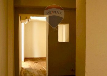 Hall / corridoio - Commercial Premises Via San Carlo
 
16, Reggio nell'Emilia - photo 14