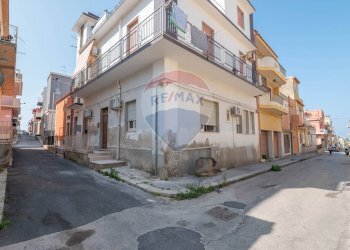 Edificio all\'aperto - Casa semi indipendente Via Giovanni Boccaccio
 
31, Pozzallo - foto 2