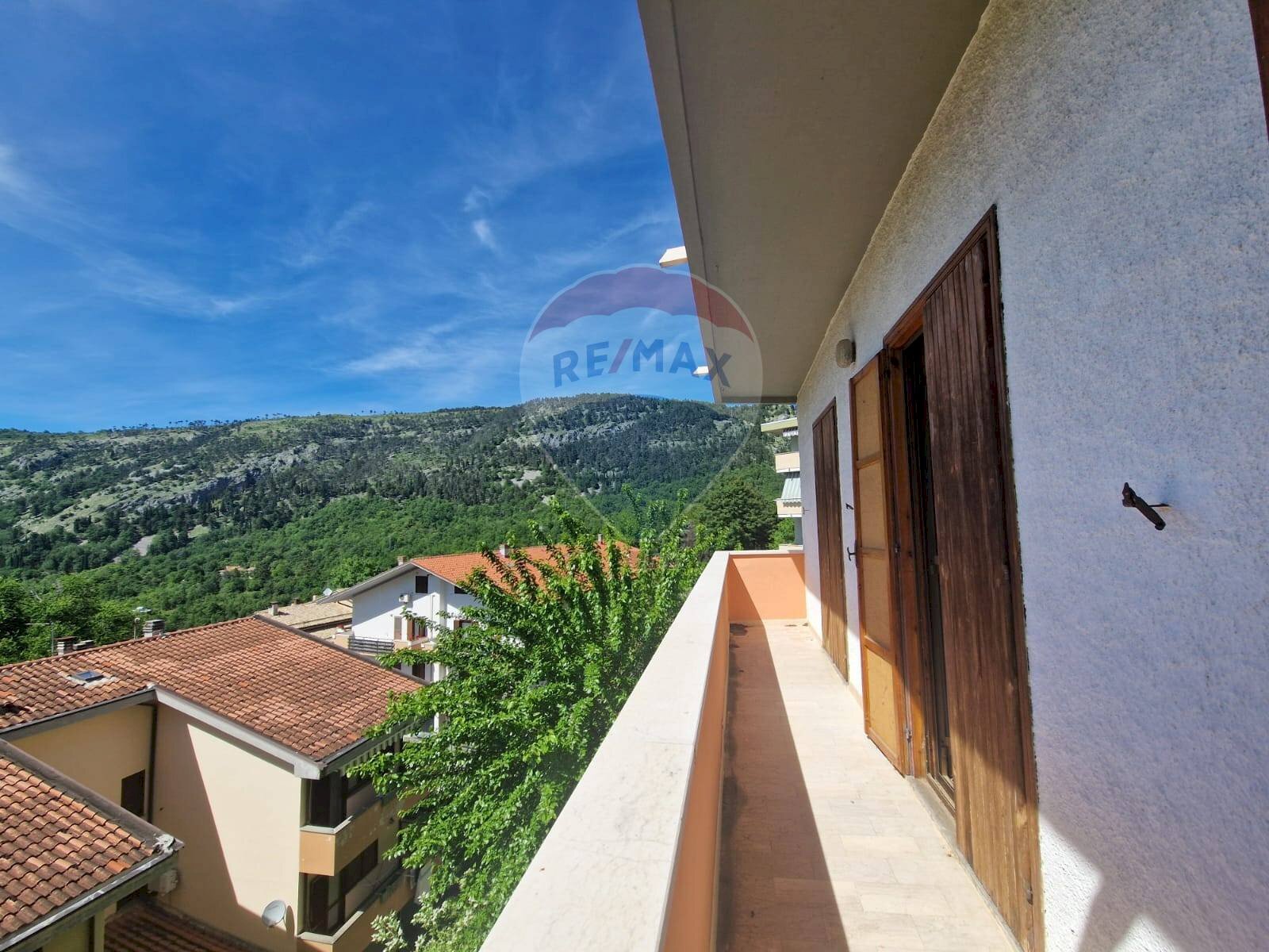 Balcone - Trilocale Via Sant'Elena
 
4, Caramanico Terme - foto 3