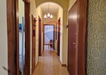 Hall / corridoio - Trilocale Via Sant'Elena
 
4, Caramanico Terme - foto 9