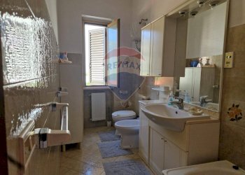Bagno - Trilocale Via Sant'Elena
 
4, Caramanico Terme - foto 14