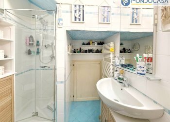 bagno pt - Appartamento Via Guicciardi, Seravezza - foto 9