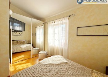 camera da letto matrimoniale - Appartamento Via Guicciardi, Seravezza - foto 15