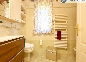 bagno p1 - Appartamento Via Guicciardi, Seravezza - foto 19