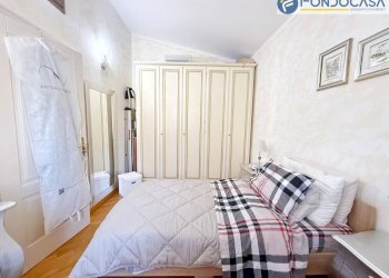 seconda camera da letto matrim - Appartamento Via Guicciardi, Seravezza - foto 20