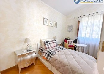 seconda camera da letto matrim - Appartamento Via Guicciardi, Seravezza - foto 21