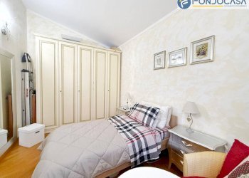 seconda camera da letto matrim - Appartamento Via Guicciardi, Seravezza - foto 22