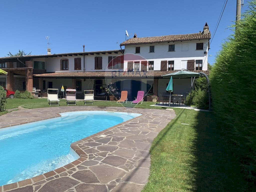 Piscina - Rustico Via Orti Grandi
 
5, Sale - foto 3