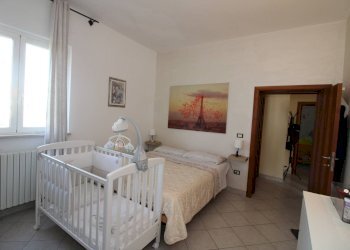 Camera piano 1 - Casa indipendente Località Piane di Collevecchio
 
110, Montorio al Vomano - foto 13