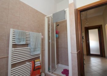 Bagno piano primo - Casa indipendente Località Piane di Collevecchio
 
110, Montorio al Vomano - foto 19