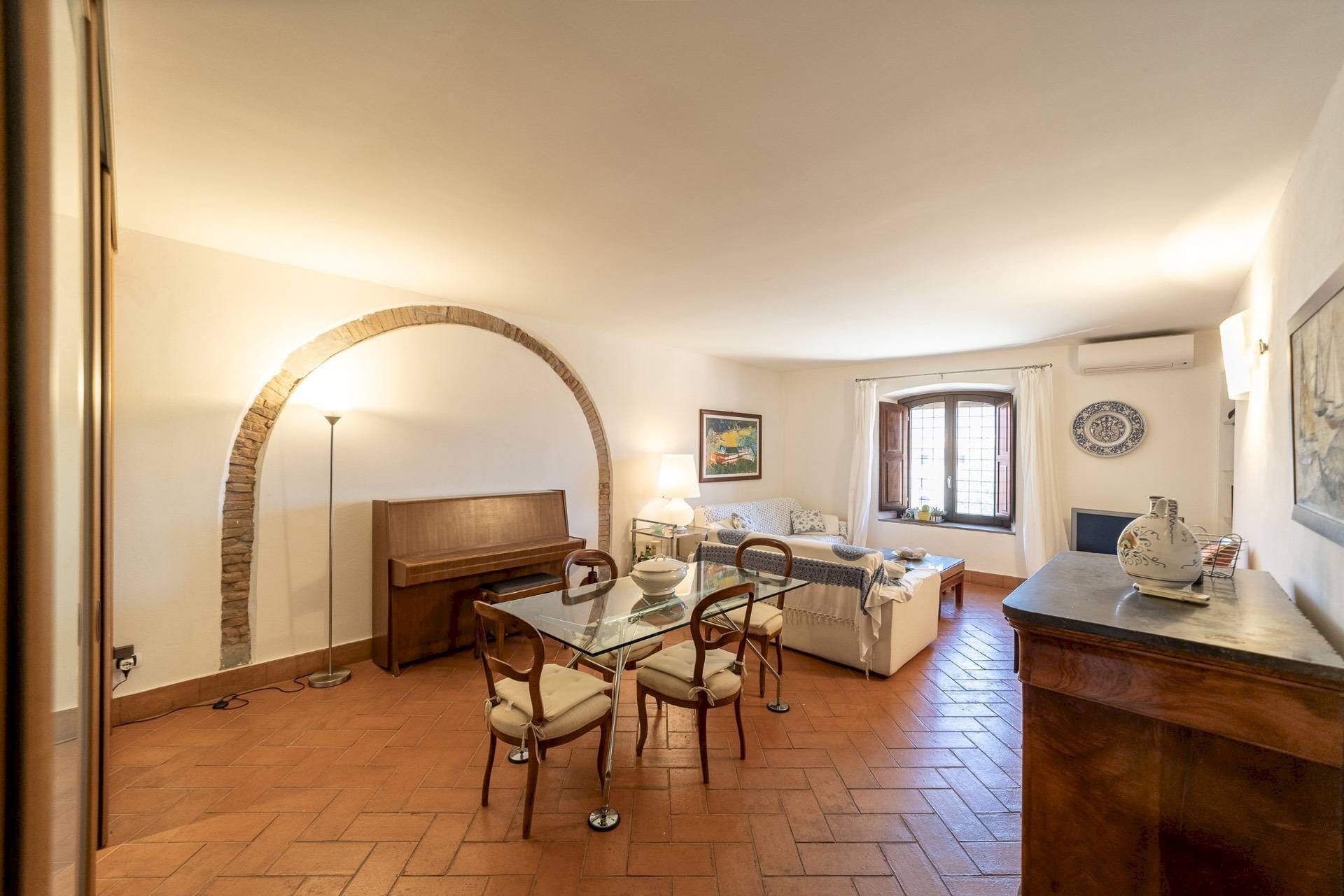 Foto 1 - Quadrilocale Piazza della Repubblica
 
5, Orbetello - foto 1