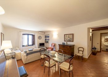 Foto 2 - Quadrilocale Piazza della Repubblica
 
5, Orbetello - foto 2