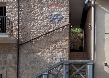 Casa all\'aperto - Semi-detached house via Principessa Augusta Gabrielli
 
4, Prossedi - photo 9