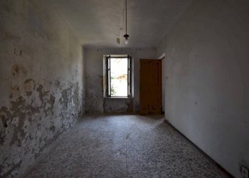 Camera da letto - Casa indipendente via Giuseppe Mazzini, Montaldo Scarampi - foto 15