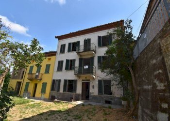 Facciata - Casa indipendente via Giuseppe Mazzini, Montaldo Scarampi - foto 1