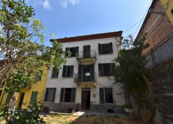 Facciata - Casa indipendente via Giuseppe Mazzini, Montaldo Scarampi - foto 2